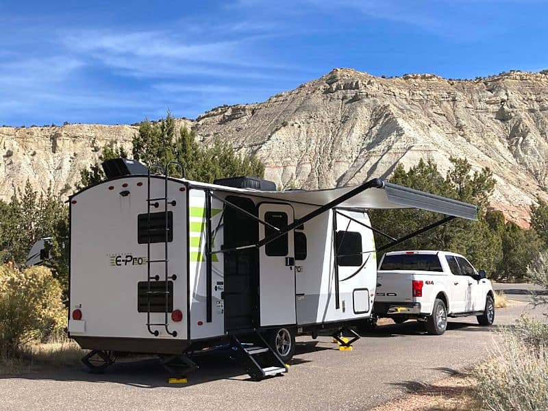 small travel trailers for family of 4