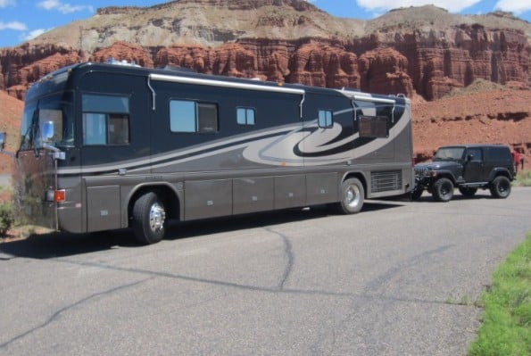 How Much Can a Class A Motorhome Tow? (15 Examples) - RV Owner HQ