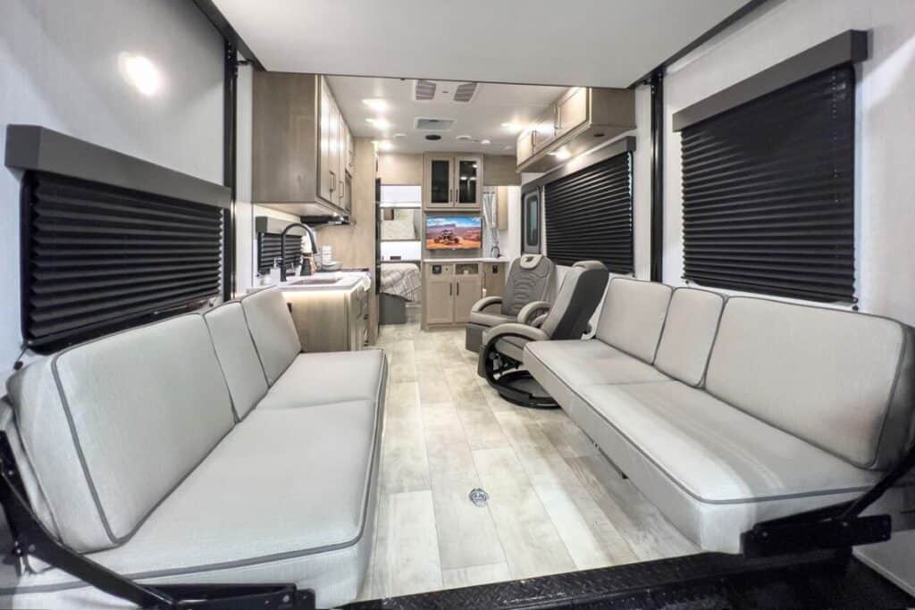 Grand Design Momentum G Class 21G Interior