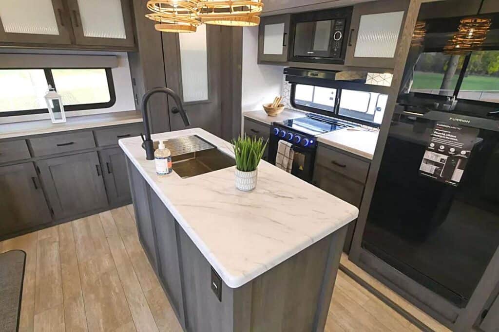 Forest River Impression 270RK Kitchen