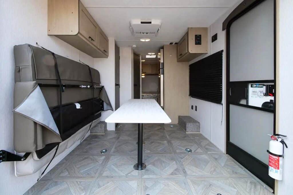 Forest River Salem FSX 181RT Interior