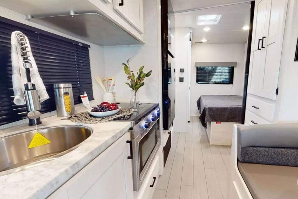 East to West Entrada 2200S Interior