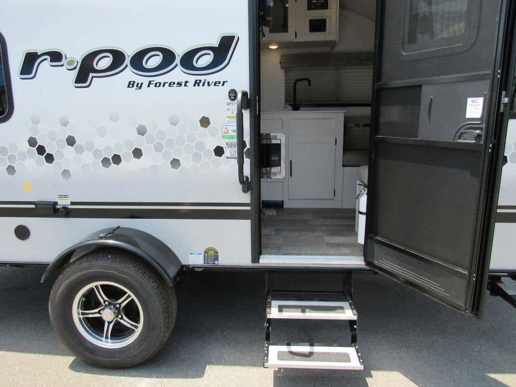 Forest River R-Pod RP-171 Exterior