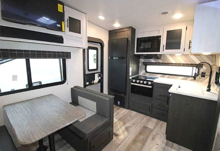 10 Best 5th Wheels Under 50K (With Photos & Video) - RV Owner HQ