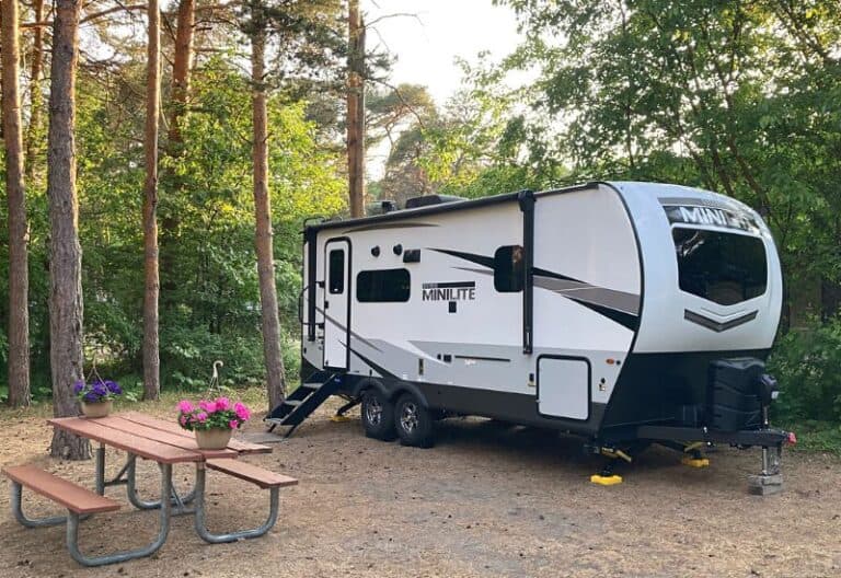 25 Important Beginner RV Tips No One Tells You - RV Owner HQ