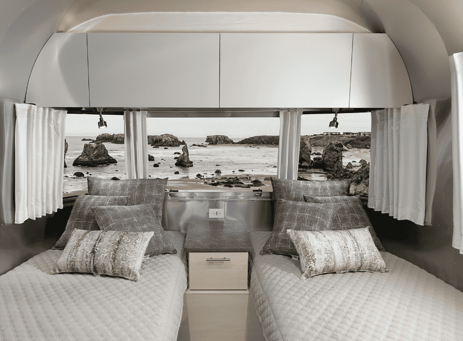 Airstream Flying Cloud 23FB Twin Beds
