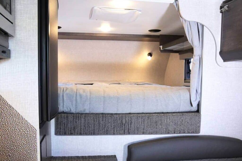 Lance 825 Truck Camper Bed