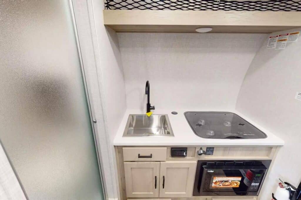 Forest River Rockwood Geo Pro G15TB Interior