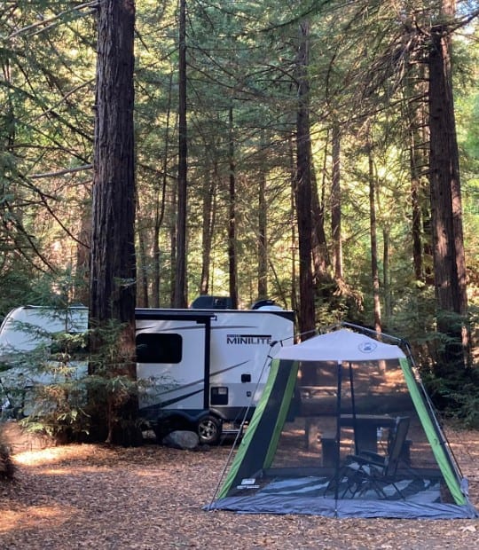 RV Campsite Pop Up Screened Canopy Room