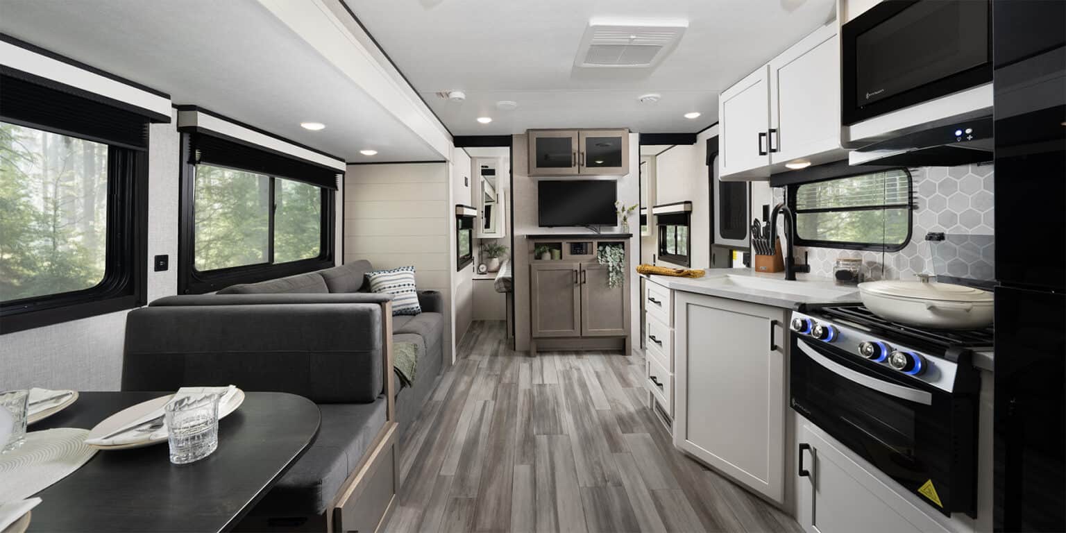 Jayco Jay Flight: The Complete Guide (Specs, Pricing, Floor Plans) - RV ...